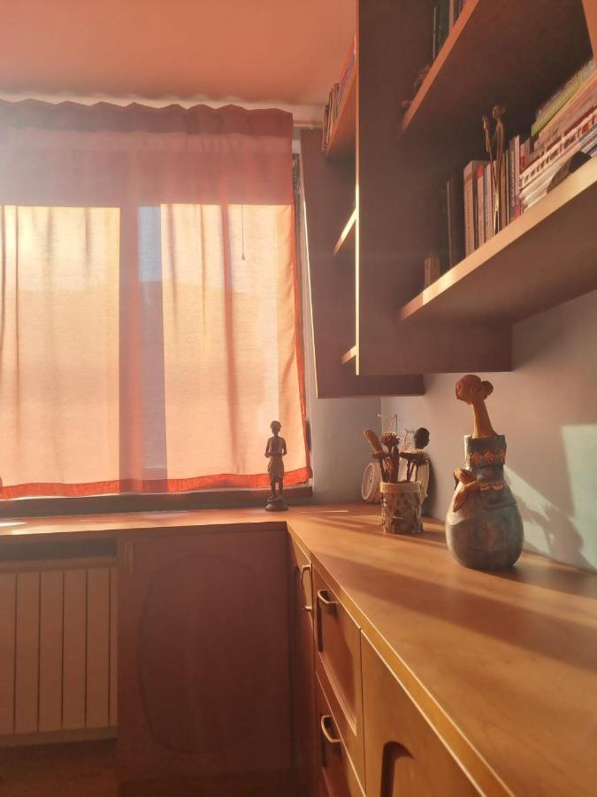 Feels Like Home Bukares Bagian luar foto